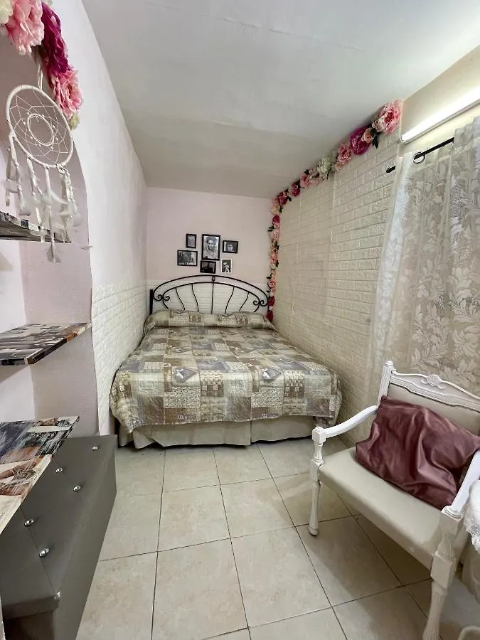 Napoli Flower'S Bed & Breakfast Italy